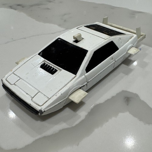 Corgi james bond 007 lotus - bond,