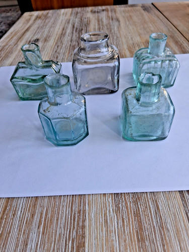 Collectable old glass ink - collectable,