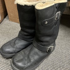 UGG Kensington 5678 Black Leather Shearling Lined Buckle Moto Boots Women Size 7
