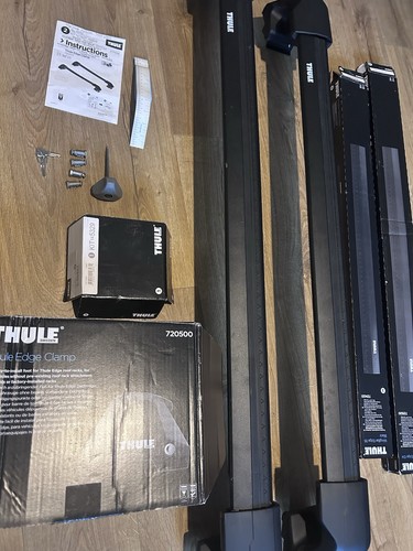 Thule black roof bars - evo, with