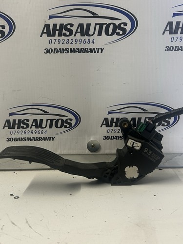Nissan pulsar accelerator - pulsar,