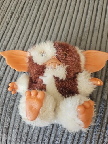 Neca gizmo plush - neca, gremlin