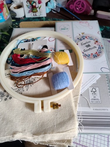 Embroidery make and mend - make,