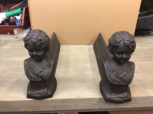 Fire dogs cast iron - cast,