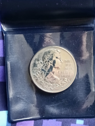 British 2012 crown coin - british,