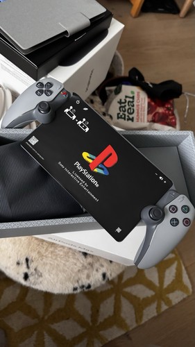Playstation portal 30th - ps,