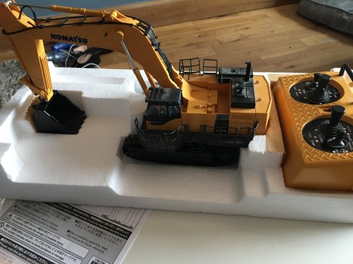 Scale hydraulic excavator - 1/50,