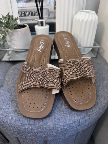 Woman summer holiday - woman’s,