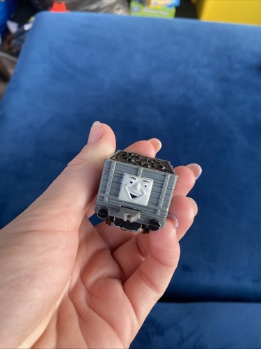 1990 thomas the train engine - thomas,