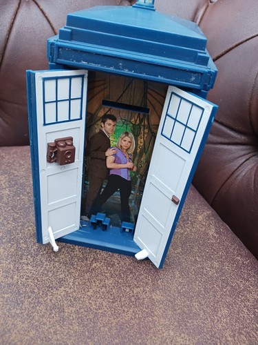 Doctor who tardis bbc - doctor,