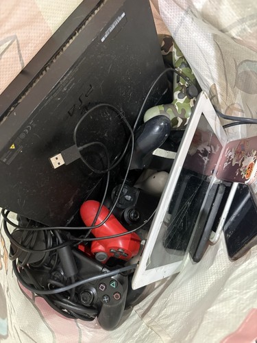 Ps4 controllers phones ipad - controllers,, phones,