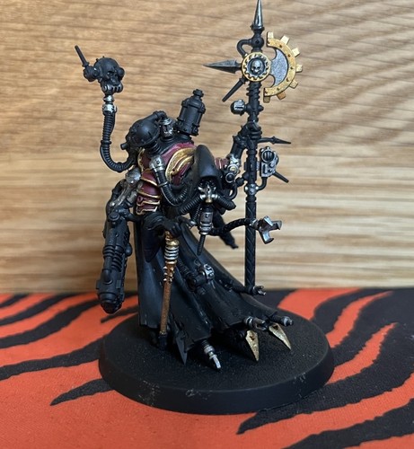 Adeptus mechanicus tech priest - mechanicus,