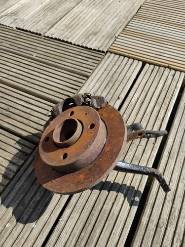 Ford fiesta mk1 hub - ford,