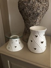 2 X YANKEE CANDLE Medium Sized White Ceramic Love Heart Wax Melt Burners