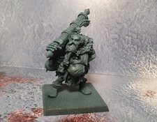 Female Maneater Finecast -