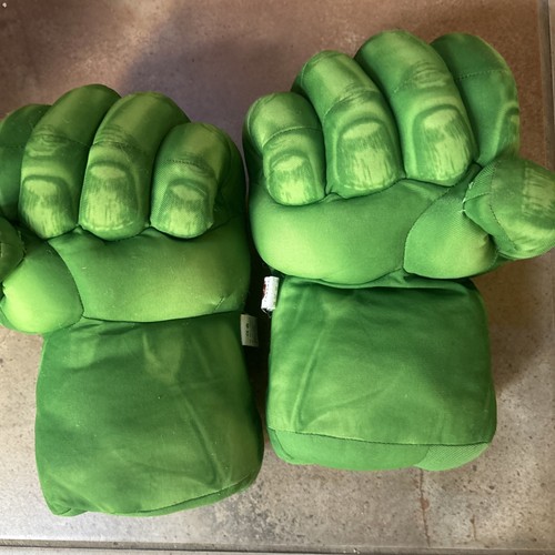Incredible hulk smash hands - incredible,