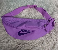 Nike Heritage 3-Litre Waistpack Bum Bag in Rush Fuschia/Disco Purple