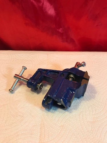 Small hobby mode maker - /, table