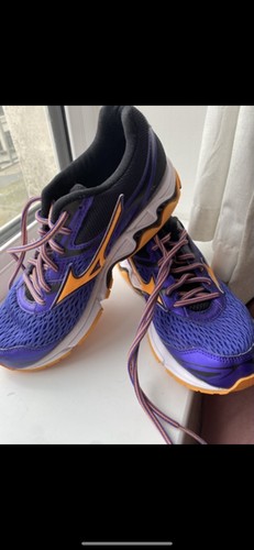 Mizuno wave inspire size 5 - mizuno,