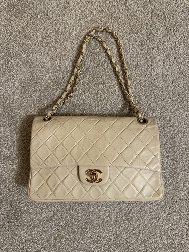 Chanel classic flap - flap, shoulder