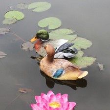 Realistic Swan Statues Not