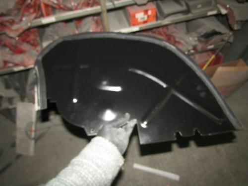 Front wheel arch left - front,