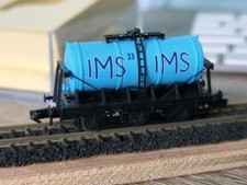 Dapol N Gauge 6 Wheel Milk Tanker IMS Blue NB-054
