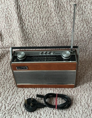Vintage roberts r25 radio - roberts, fm