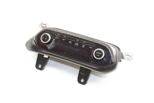 Toyota aygo climate - b7,