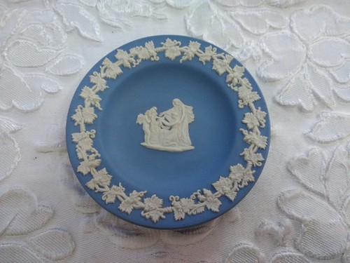 Vintage wedgwood plate trinket - wedgwood,