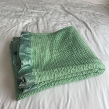 Fogarty Ariel  Vintage 100% Wool  Cellular Blanket  193 x 160cm (Double ) Green