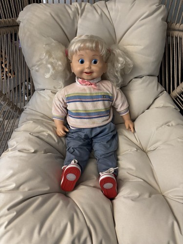 Vintage 1986 cricket doll - 1986,