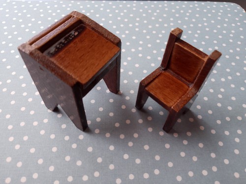 Dolls house furniture - dolls,