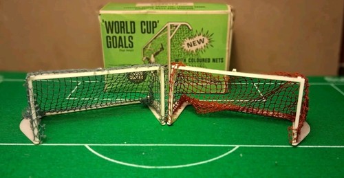Subbuteo world cup - world, goals
