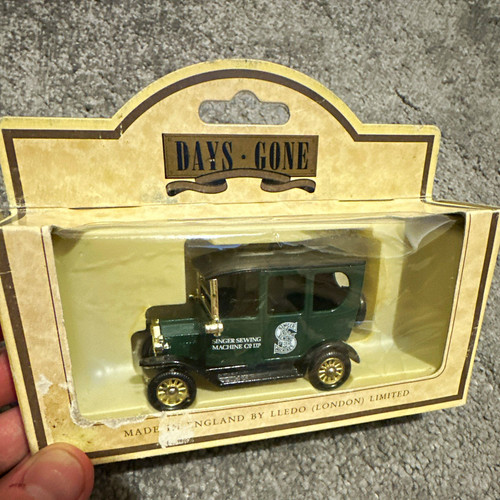 Lledo days gone 1920 ford - lledo,
