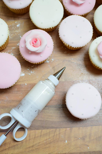 Tala icing syringe set - syringe,