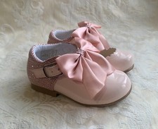 Spanish/Romany Bow Shoes, Pink with Glitter, Mary Janes, Girls, Party