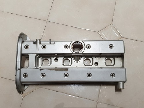 Genuine cylinder head cover - genuine, gm