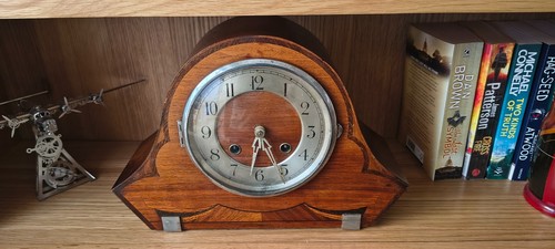 Vintage art deco mantle clock - mantle,