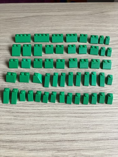 Lego green sloped - 53,