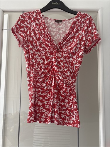 Stunning red white top - red,