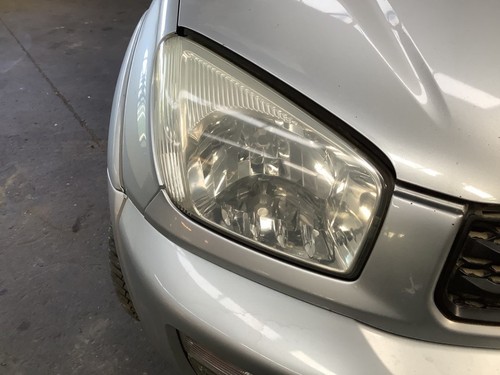 Right headlight toyota rav4 - toyota,