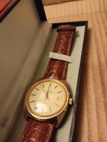 Beautiful vintage bulova mens - bulova,