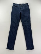 Levi demi curve - demi,