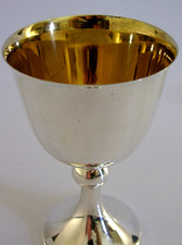 MINT ENGLISH STERLING SILVER WINE GOBLET CHALICE CUP c1960 BARWARE 85g