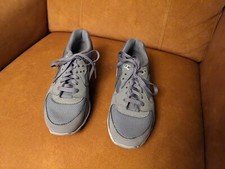 nike air windrunner grey size 6