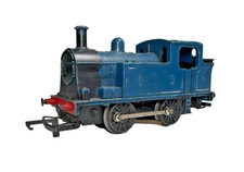 TRI-ANG OO R355 Tank Loco in