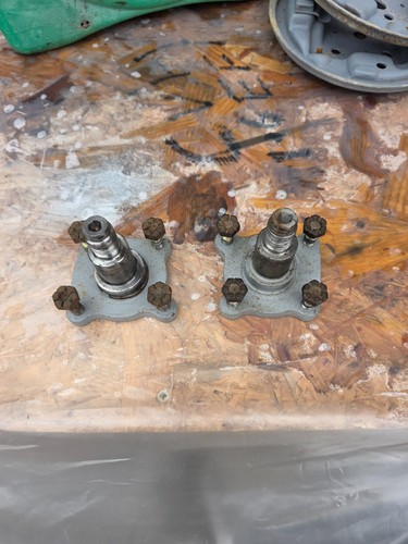Ford escort mk6 rear hubs - escort,