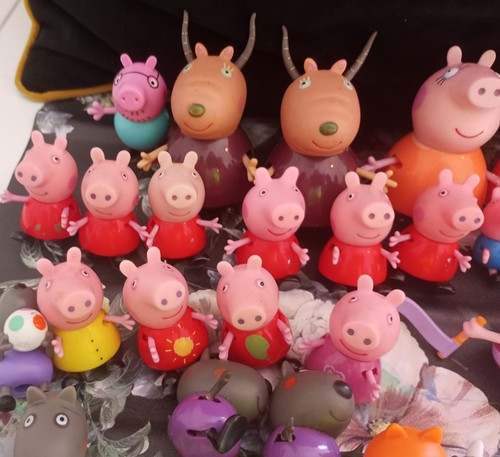 Peppa pig figure bundle 15 - pig, £15