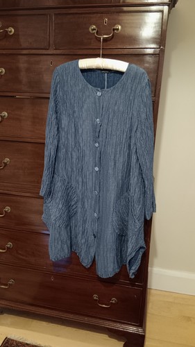 Grizas soft blue long buttoned